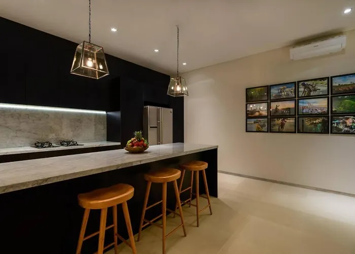 The Maya, Stunning 4br Family Villa Canggu
